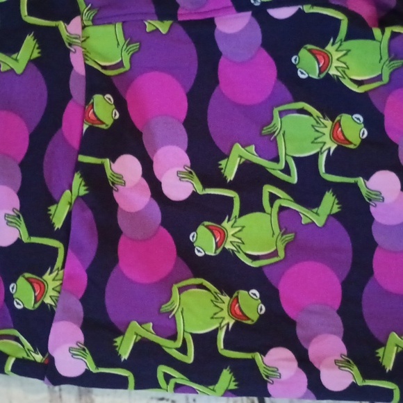 Lularoe Purple Green Kermit The Frog Leggings OS - Picture 2 of 7